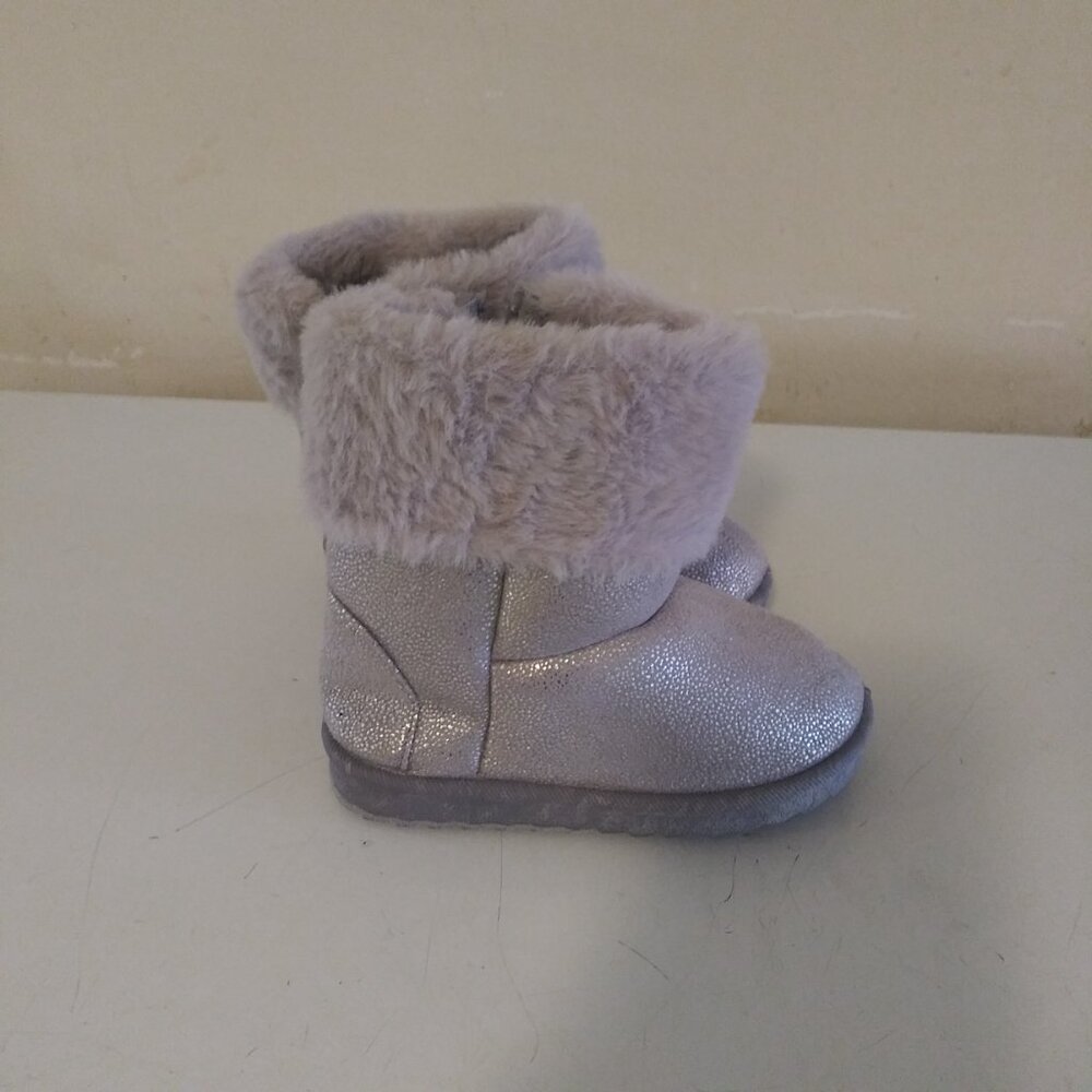Silver boots - Picture 6 of 7